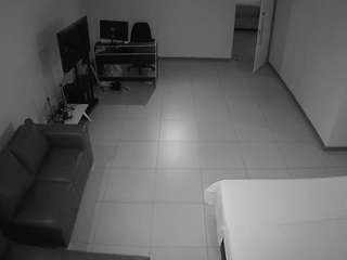 voyeurcam-jb-office-2