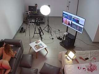 voyeurcam-jb-office-2