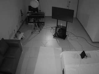 voyeurcam-jb-office-2
