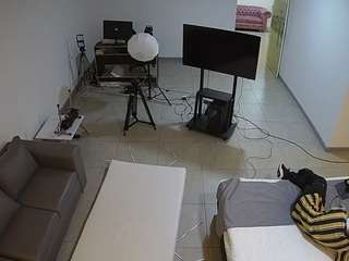 voyeurcam-jb-office-2