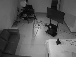 voyeurcam-jb-office-2