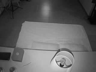 voyeurcam-jb-office-2