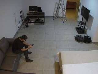 voyeurcam-jb-office-2