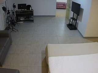 voyeurcam-jb-office-2