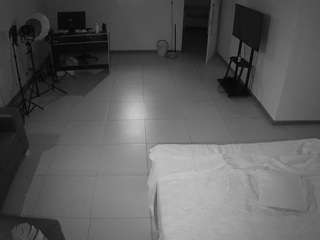 voyeurcam-jb-office-2