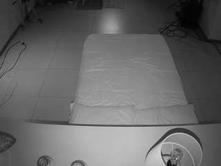 voyeurcam-jb-office-2