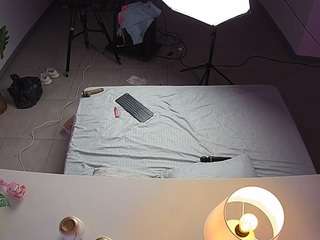 voyeurcam-jb-office-2