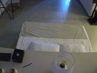 voyeurcam-jb-office-2