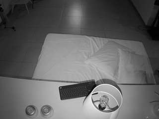 voyeurcam-jb-office-2