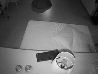 voyeurcam-jb-office-2