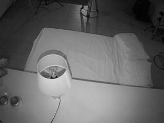 voyeurcam-jb-office-2