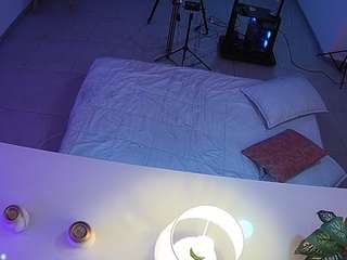 voyeurcam-jb-office-2