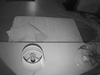 voyeurcam-jb-office-2