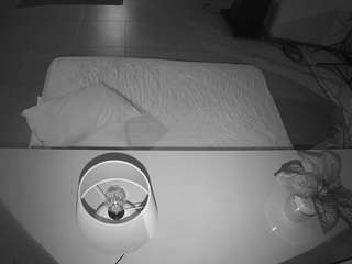 voyeurcam-jb-office-2