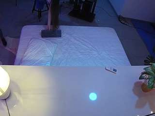 voyeurcam-jb-office-2