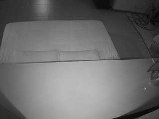 voyeurcam-jb-office-2