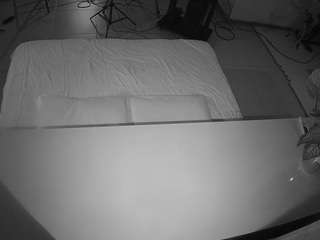 voyeurcam-jb-office-2