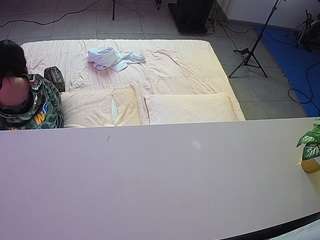 voyeurcam-jb-office-2