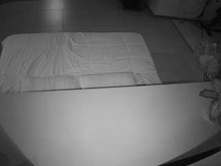 voyeurcam-jb-office-2