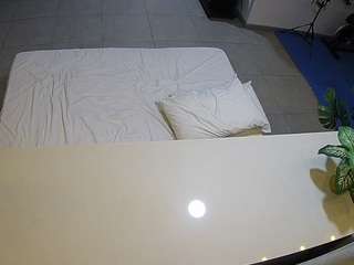 voyeurcam-jb-office-2