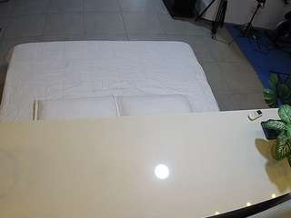 voyeurcam-jb-office-2