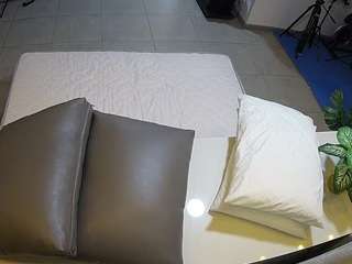 voyeurcam-jb-office-2