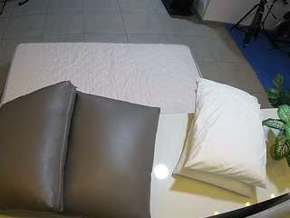 voyeurcam-jb-office-2