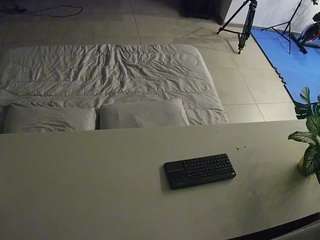 voyeurcam-jb-office-2