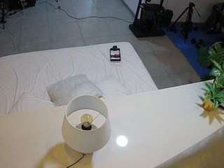 voyeurcam-jb-office-2