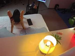 Ten model jest teraz na żywo. voyeurcam-jb-office-2