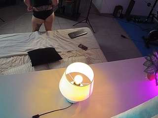 voyeurcam-jb-office-2