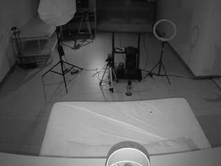 voyeurcam-jb-office-2