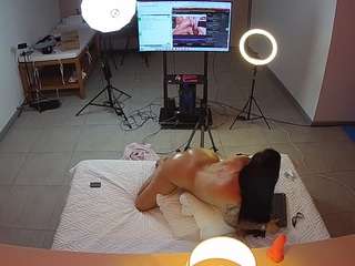 voyeurcam-jb-office-2