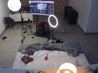 voyeurcam-jb-office-2