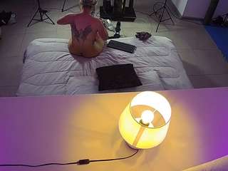 voyeurcam-jb-office-2