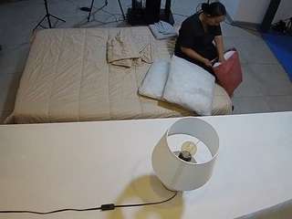 voyeurcam-jb-office-2