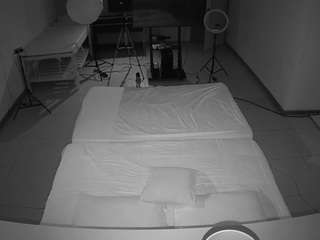 voyeurcam-jb-office-2