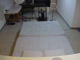 voyeurcam-jb-office-2