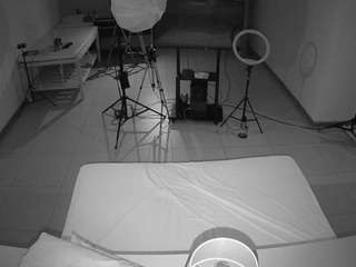 voyeurcam-jb-office-2