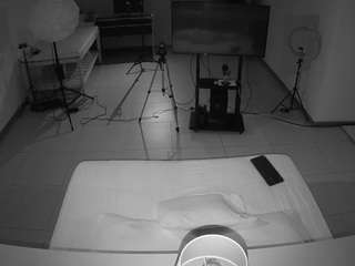 voyeurcam-jb-office-2