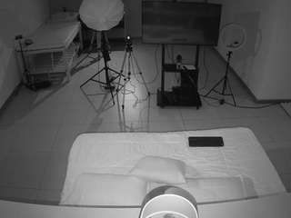 voyeurcam-jb-office-2
