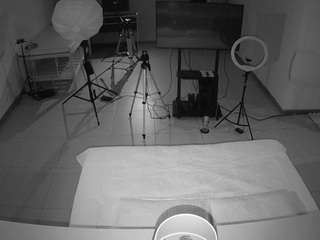 voyeurcam-jb-office-2