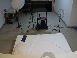 voyeurcam-jb-office-2