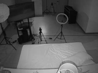 voyeurcam-jb-office-2