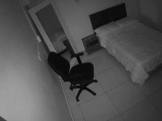 Voyeurcam-jb-room-1