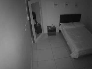 voyeurcam-jb-room-1