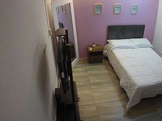 voyeurcam-jb-room-1