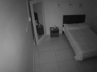 voyeurcam-jb-room-1