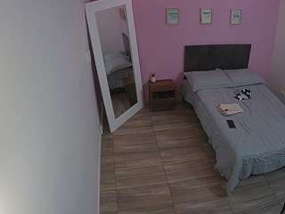 voyeurcam-jb-room-1