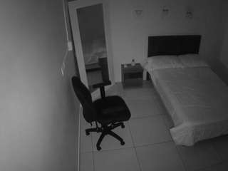 voyeurcam-jb-room-1